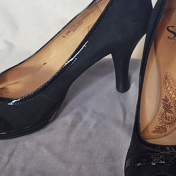 Sofft Black Suede and Patent Leather 3" Peep Toe Bow Detail Dress Pump Size 6.5M - Picture 2 of 16